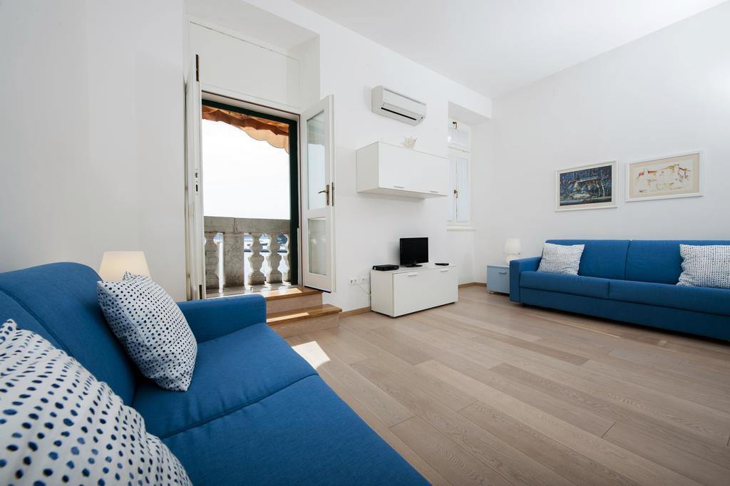 Apartment Al Porto Rovinj Ruang foto